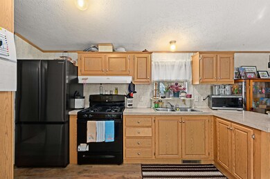 13 Bailey Dr, Boscawen, NH 03303 - photo 6