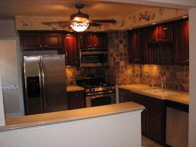 9828 Drury Ln, Westchester, IL 60154 - photo 5