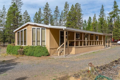 52128 Stearns Rd, La Pine, OR 97739 - photo 2