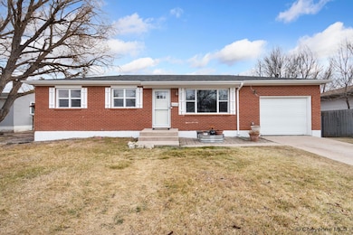 711 Monroe Ave, Cheyenne, WY 82001 - photo 3