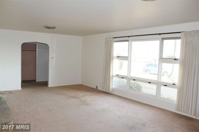 12906 Cathedral Ave, Hagerstown, MD 21742 - photo 3