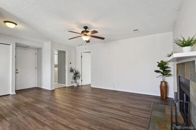 3051 S Ursula Cir unit 302, Aurora, CO 80014 - photo 4