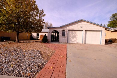 6709 Hensch Ave NE, Albuquerque, NM 87109 - photo 3