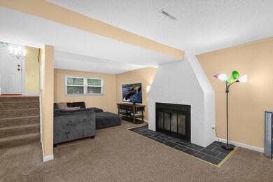 5010 Comstock Dr, Columbus, OH 43232 - photo 2