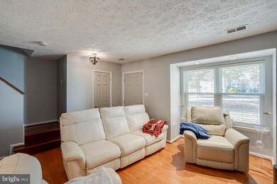 6130 Saint Anthonys Ct, Waldorf, MD 20603 - photo 5