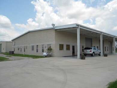 7914 S State Highway 16, Fredericksburg, TX 78624 - photo 3