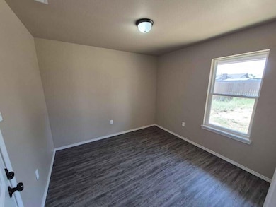 2926 E Cornell St, Lubbock, TX 79403 - photo 7