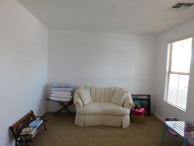 DEN/Front ROOM