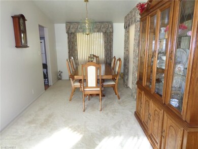 5412 Holly Rd, Bedford, OH 44146 - photo 7