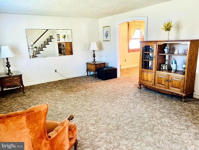 409 Benson Ave, Glenolden, PA 19036 - photo 5