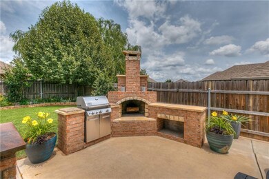 2629 SE 9th Cir, Moore, OK 73160 - photo 4
