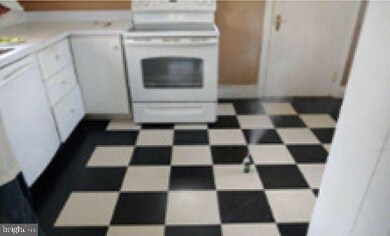 225 Valley Park Rd, Phoenixville, PA 19460 - photo 3