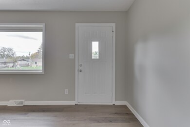 837 Westview Dr, Whiteland, IN 46184 - photo 6