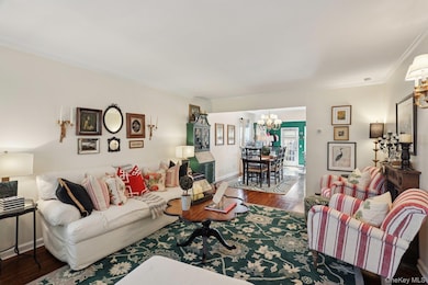 64 Wilson Ave, Westbury, NY 11590 - photo 7