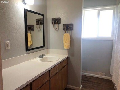 6659 N Fork Siuslaw Rd, Florence, OR 97439 - photo 7