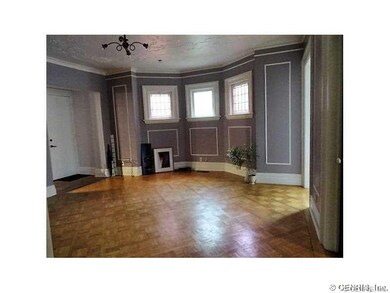 Living Room. Owners Unit