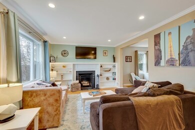 16 University Dr unit 1, Natick, MA 01760 - photo 2