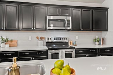 625 SW Inby St, Mountain Home, ID 83647 - photo 6