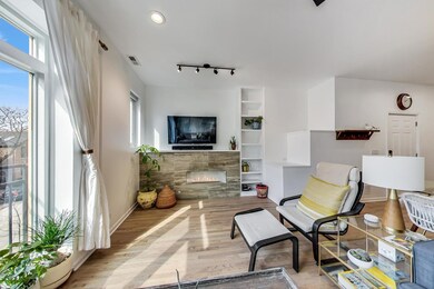 945 N Honore St unit 2, Chicago, IL 60622 - photo 6