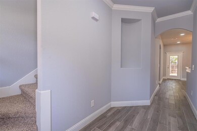 8044 Raymond Ave, White Settlement, TX 76108 - photo 5