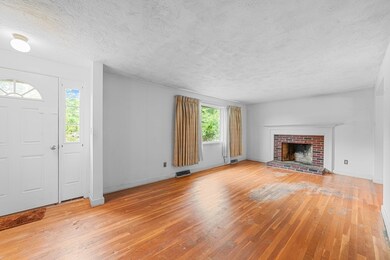 9 Gregory Rd, Holliston, MA 01746 - photo 3