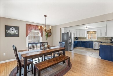 71 Old Worcester Rd, Charlton, MA 01507 - photo 4