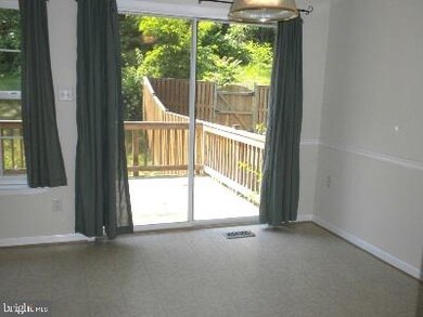 306 Hupps Hill Ct, Strasburg, VA 22657 - photo 4