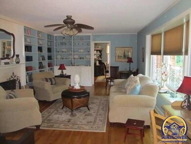 2042 SW Birchwood Ln, Topeka, KS 66604 - photo 2