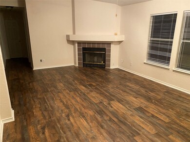 6302 Sharondale St, Pearland, TX 77584 - photo 4