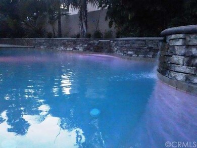 Dramatic lighting & soothing waterfalls in this be