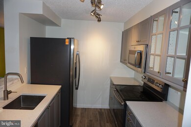 7402 Tamarron Dr, Plainsboro, NJ 08536 - photo 7