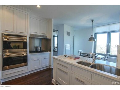 70 Forest St unit 18A, Stamford, CT 06901 - photo 2