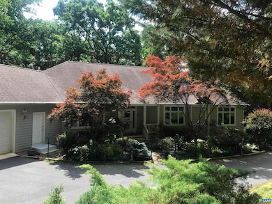 423 Foothills Dr, Nellysford, VA 22958 - photo 6