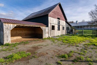 Perfect set-up for raising and weaning foals or sp