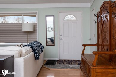 Entryway 2803-FULL