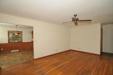 Living Room (3)