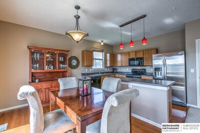 2209 S Mineral Dr, Papillion, NE 68046 - photo 6