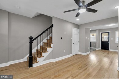 2923 Edgecombe Cir N, Baltimore, MD 21215 - photo 3