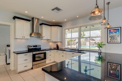light and bright kitchen
