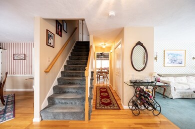 45 Bay Path Ln, Rockland, MA 02370 - photo 4