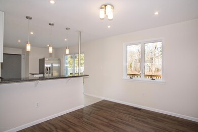 _RMJ3429 dining room