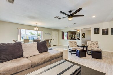 Living Room 4