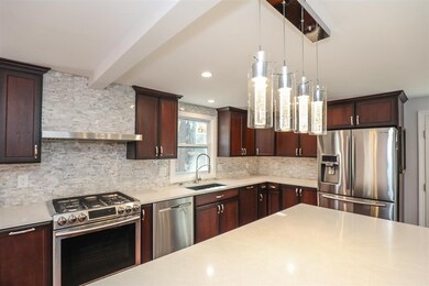 17 Red Deer Rd, Londonderry, NH 03053 - photo 4