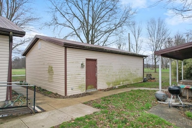 15721 Brooks Malott Rd, Mount Orab, OH 45154 - photo 7