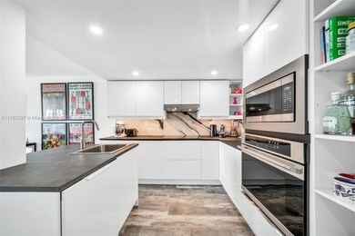 Harding Hall Condominium unit 607, Miami Beach, FL 33141 - photo 2