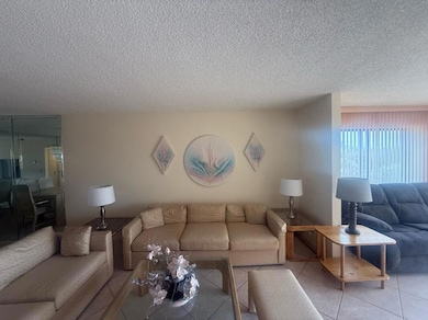 Lucerne Pointe unit 5010, Lake Worth, FL 33467 - photo 4