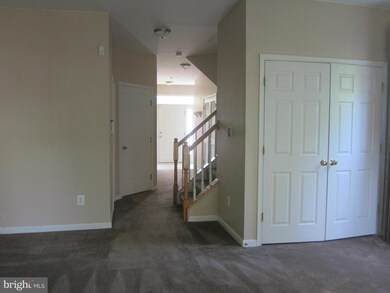 10196 Pale Rose Loop, Bristow, VA 20136 - photo 3