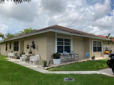 5405 Gene Cir, West Palm Beach, FL 33415 - photo 2