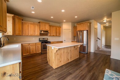 Kitchen and kitchen island