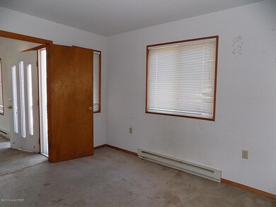 285 Somerset Dr, East Stroudsburg, PA 18301 - photo 6